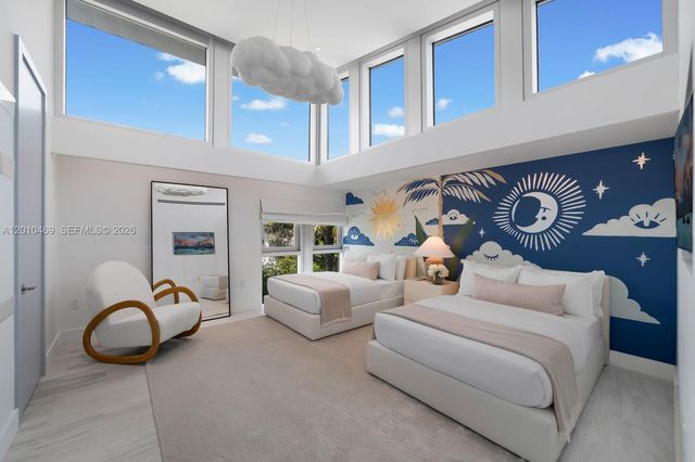 7815 Atlantic Way, Miami Beach, FL 33141