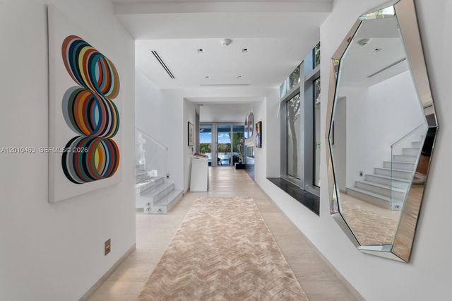 7815 Atlantic Way, Miami Beach, FL 33141
