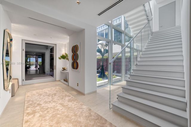7815 Atlantic Way, Miami Beach, FL 33141