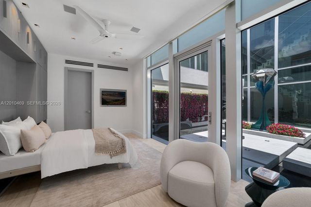 7815 Atlantic Way, Miami Beach, FL 33141