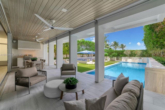 7815 Atlantic Way, Miami Beach, FL 33141