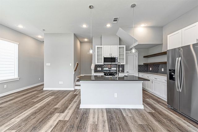 6725 Parker Oaks Lane, Houston, TX 77076