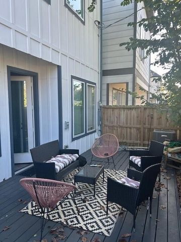 6725 Parker Oaks Lane, Houston, TX 77076