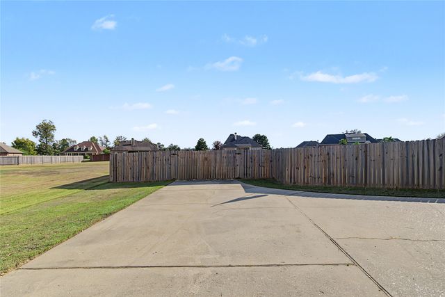 214 Cornerstone Boulevard, Haughton, LA 71037