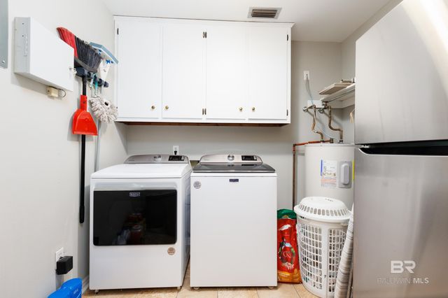 8011 Suzanne Way, Mobile, AL 36695