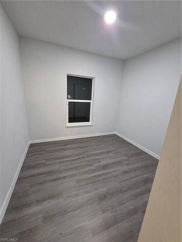 15 Hampton AVE, Lehigh Acres, FL 33936