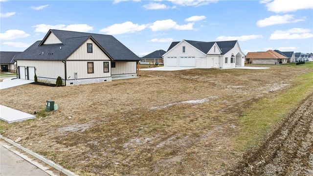 995 Rosenthal Drive, Tipp City, OH 45371