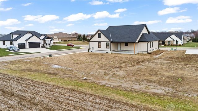 995 Rosenthal Drive, Tipp City, OH 45371