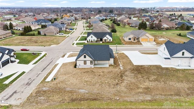 995 Rosenthal Drive, Tipp City, OH 45371