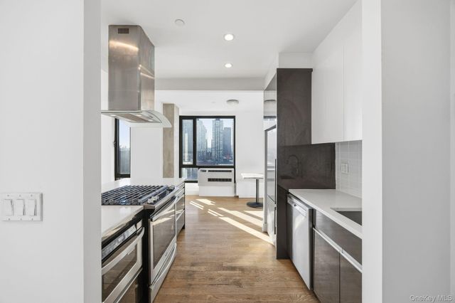 225 E 138th Street Ph1, Bronx, NY 10451