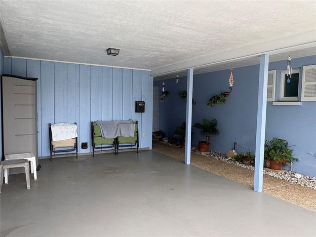 3636 VILLAGE GREEN DR 304, Sarasota, FL 34239