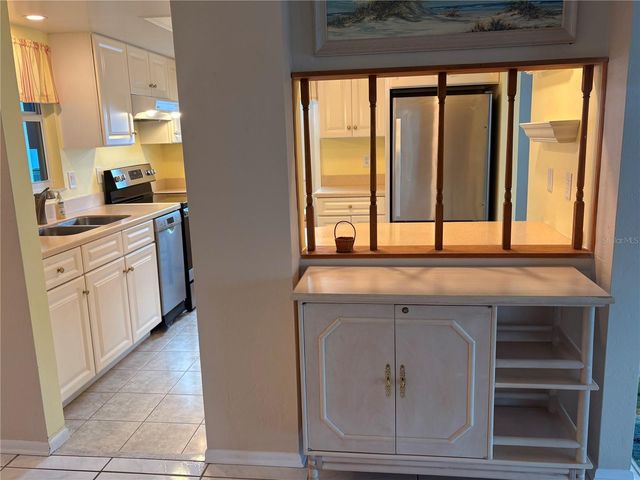 3636 VILLAGE GREEN DR 304, Sarasota, FL 34239