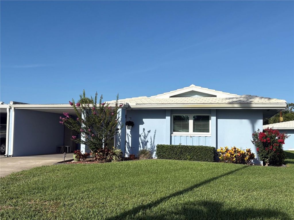 3636 VILLAGE GREEN DR 304, Sarasota, FL 34239