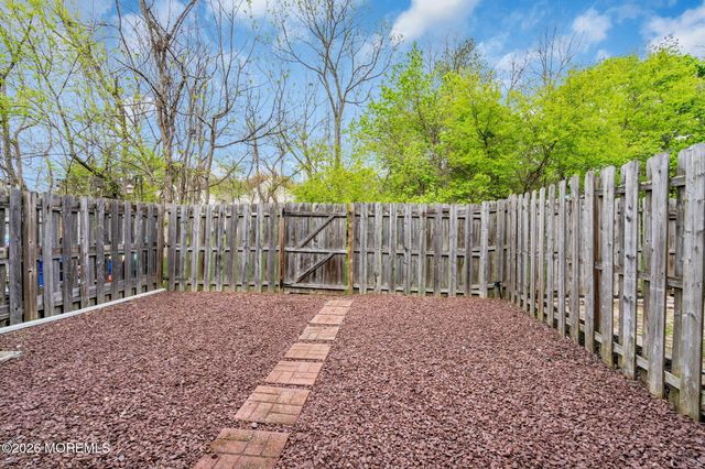 40 Independence Court, Jackson, NJ 08527