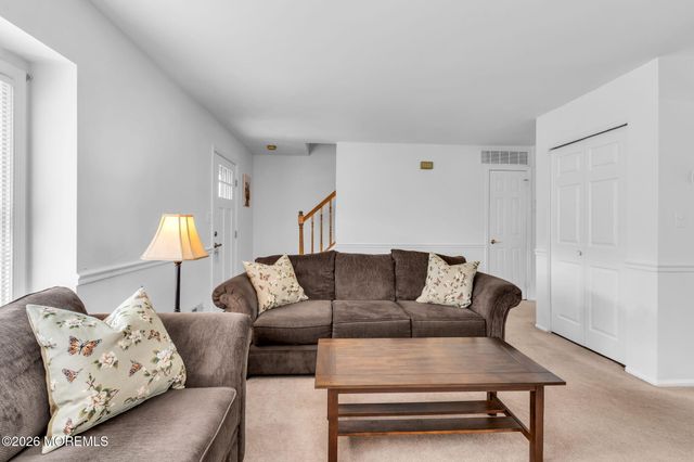 40 Independence Court, Jackson, NJ 08527