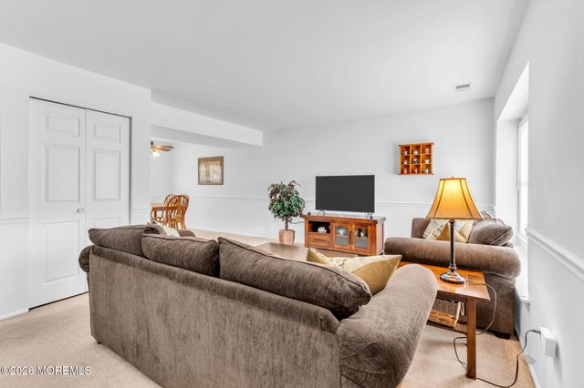 40 Independence Court, Jackson, NJ 08527