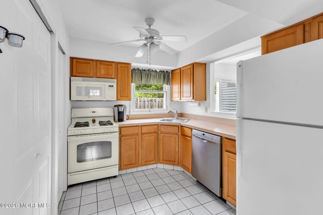 40 Independence Court, Jackson, NJ 08527