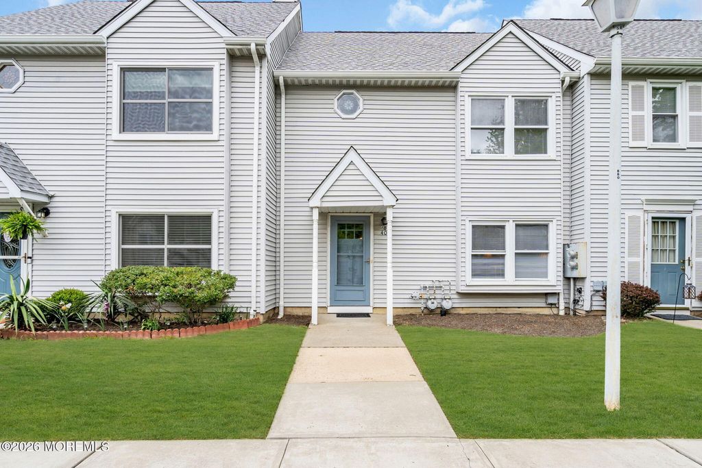 40 Independence Court, Jackson, NJ 08527