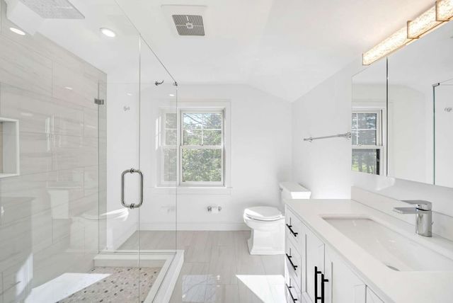 311 Dedham Ave, Needham, MA 02492