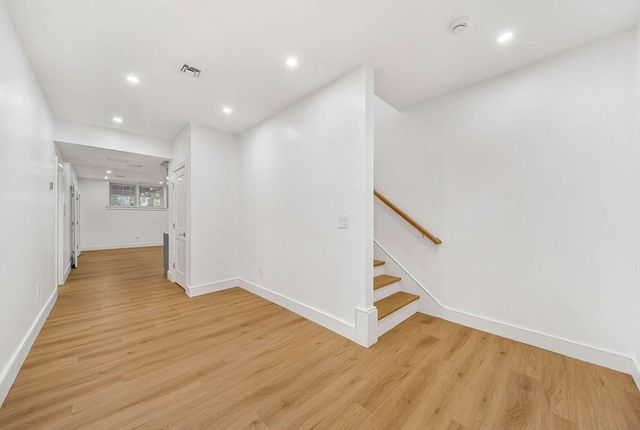 311 Dedham Ave, Needham, MA 02492