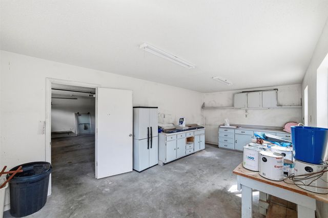 5030 Diamond Creek Drive, Midlothian, TX 76065