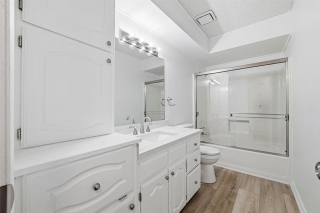 5030 Diamond Creek Drive, Midlothian, TX 76065