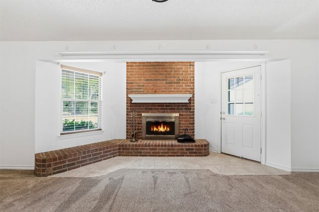 5030 Diamond Creek Drive, Midlothian, TX 76065