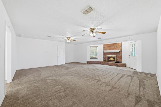 5030 Diamond Creek Drive, Midlothian, TX 76065
