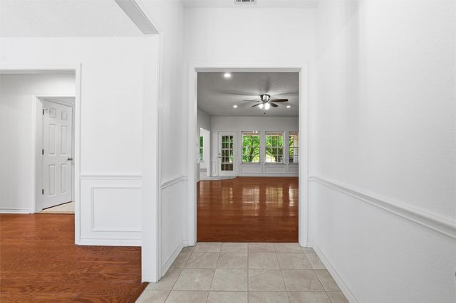 5030 Diamond Creek Drive, Midlothian, TX 76065
