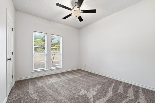 5030 Diamond Creek Drive, Midlothian, TX 76065