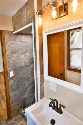 928 Bedford Road, Brookfield, OH 44438