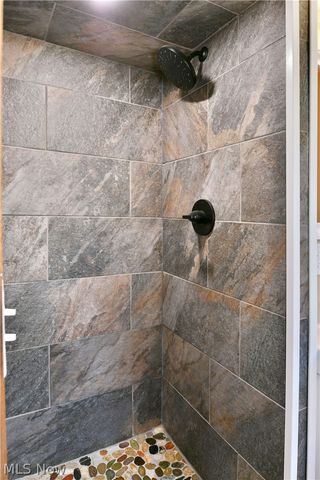 928 Bedford Road, Brookfield, OH 44438