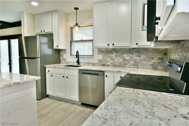 928 Bedford Road, Brookfield, OH 44438