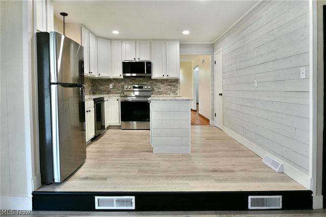 928 Bedford Road, Brookfield, OH 44438