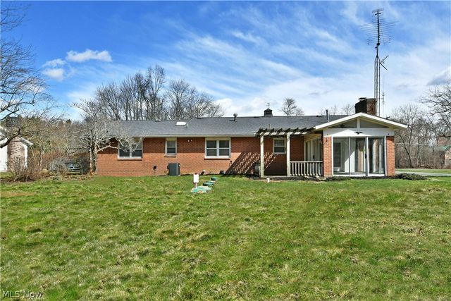 928 Bedford Road, Brookfield, OH 44438