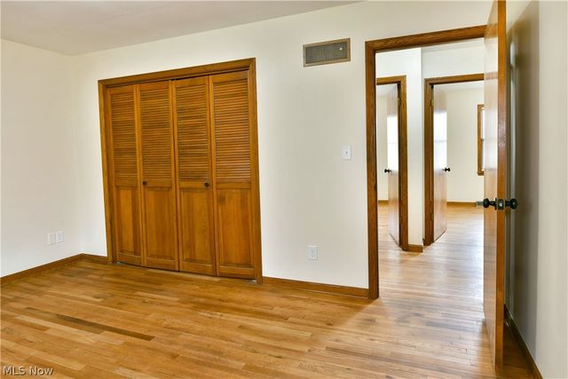 928 Bedford Road, Brookfield, OH 44438