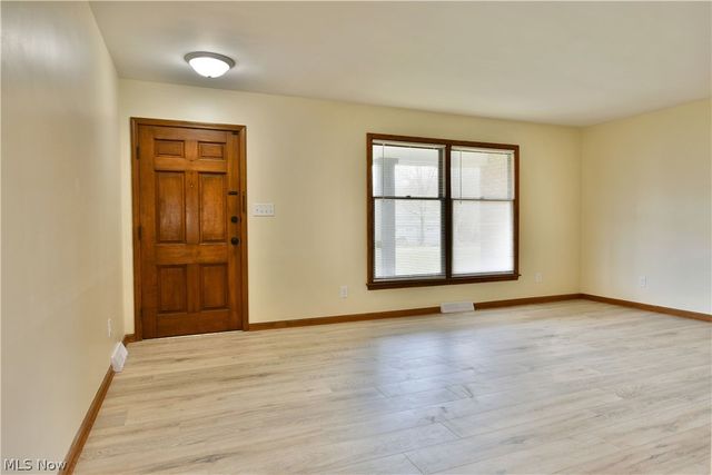 928 Bedford Road, Brookfield, OH 44438