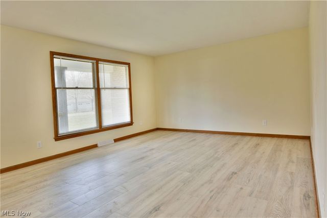 928 Bedford Road, Brookfield, OH 44438