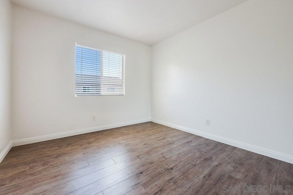 Image 18 of property listing at 9786 Caminito Bolsa, San Diego, CA 92129