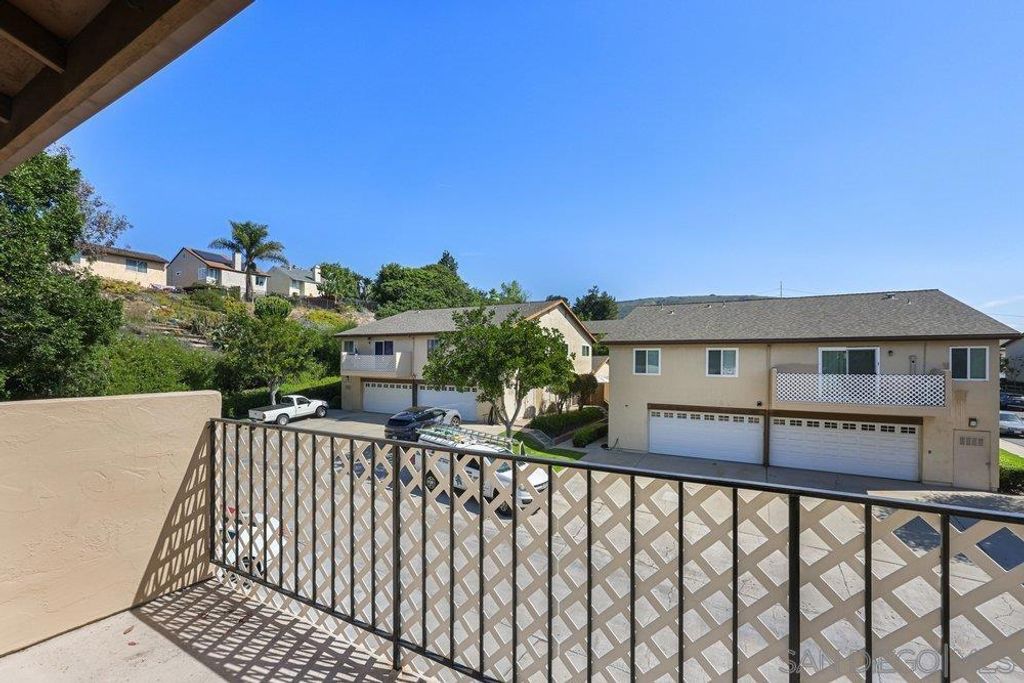 Image 20 of property listing at 9786 Caminito Bolsa, San Diego, CA 92129
