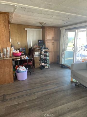 15621 Beach, Westminster, CA 92683