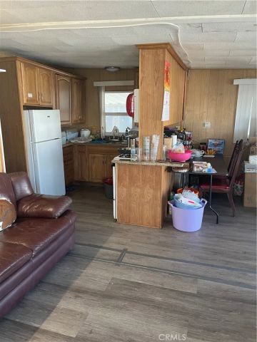 15621 Beach, Westminster, CA 92683