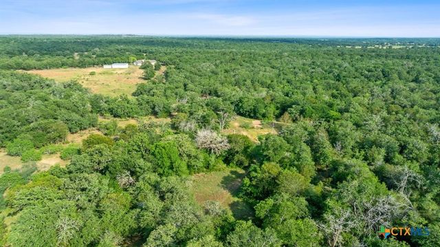 465 Catfish Lane, Lockhart, TX 78644