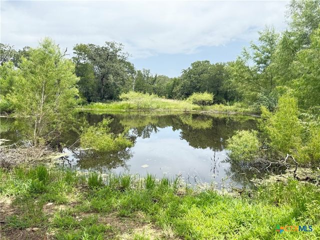 465 Catfish Lane, Lockhart, TX 78644