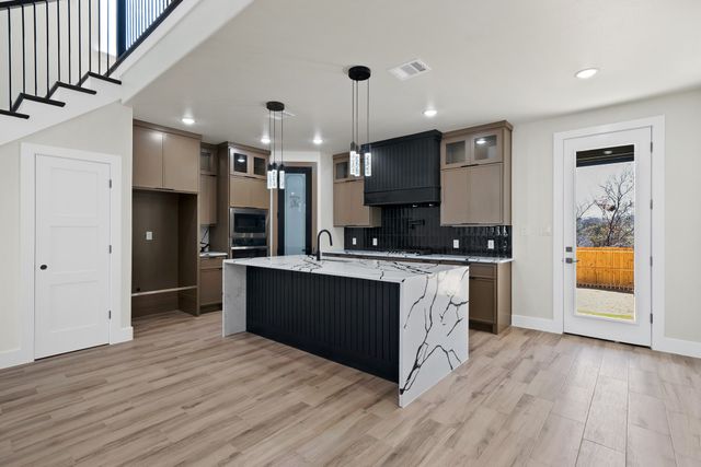 2809 NW 16th Street, Fort Worth, TX 76106