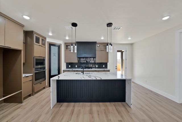 2809 NW 16th Street, Fort Worth, TX 76106