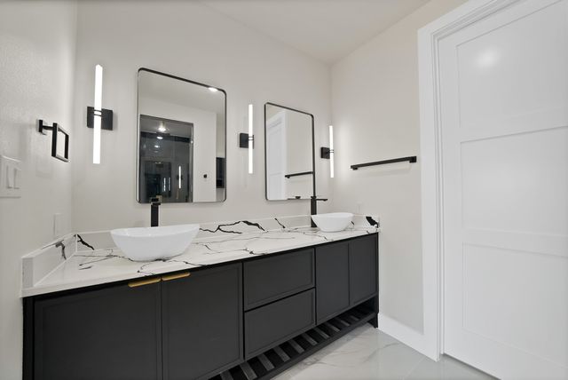 2809 NW 16th Street, Fort Worth, TX 76106