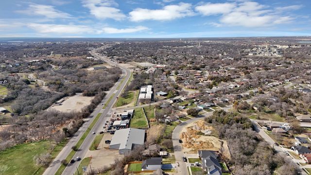 2809 NW 16th Street, Fort Worth, TX 76106