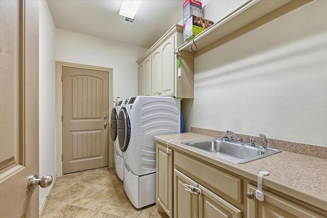 3833 DOVE Avenue, Harrah, OK 73045