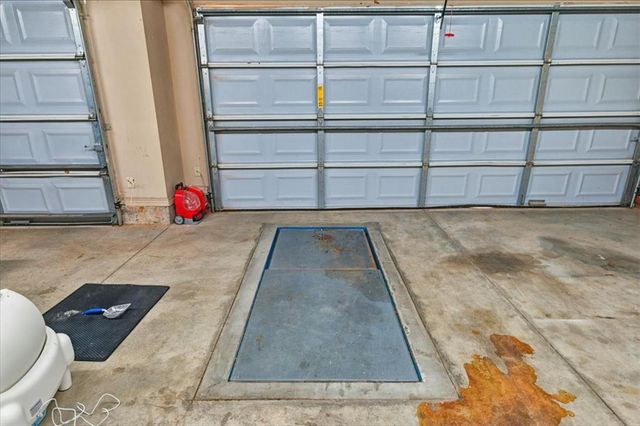 3833 DOVE Avenue, Harrah, OK 73045
